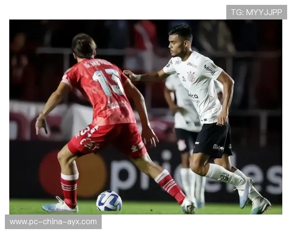 弗拉门戈中场屏障切断直塞线路